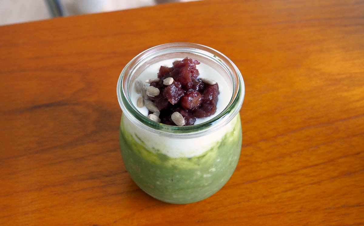 オーバーナイトオーツ　抹茶とあんこ