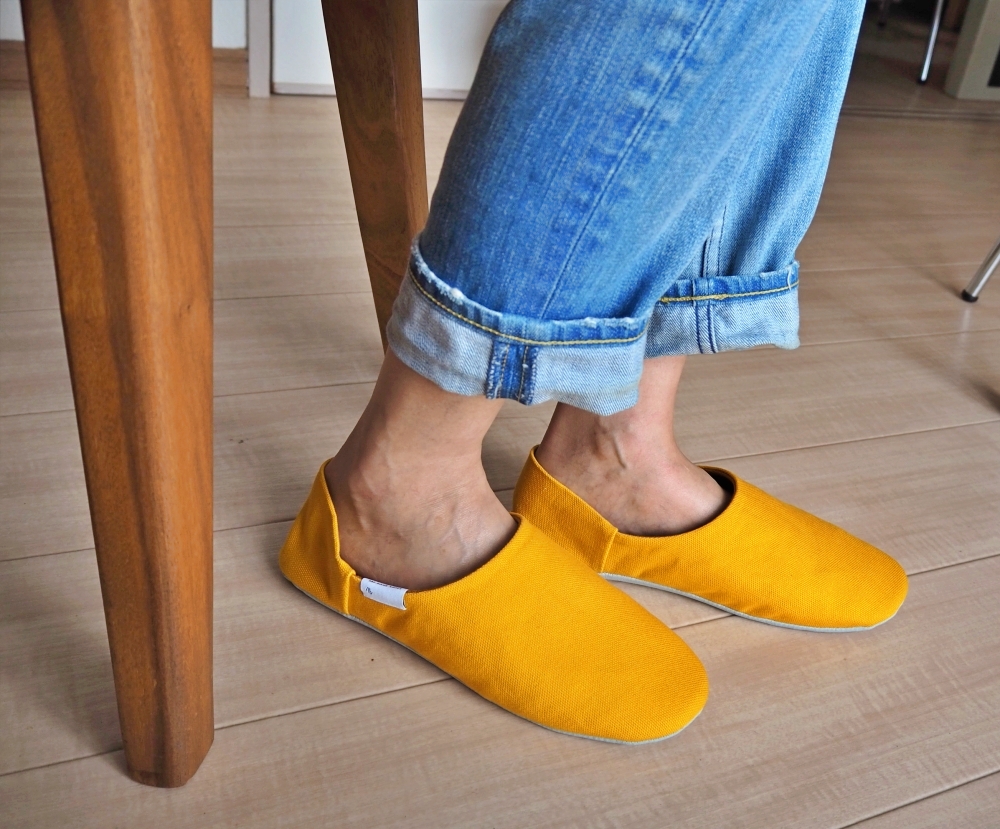 素足でも快適 洗濯機で洗えるスリッパ